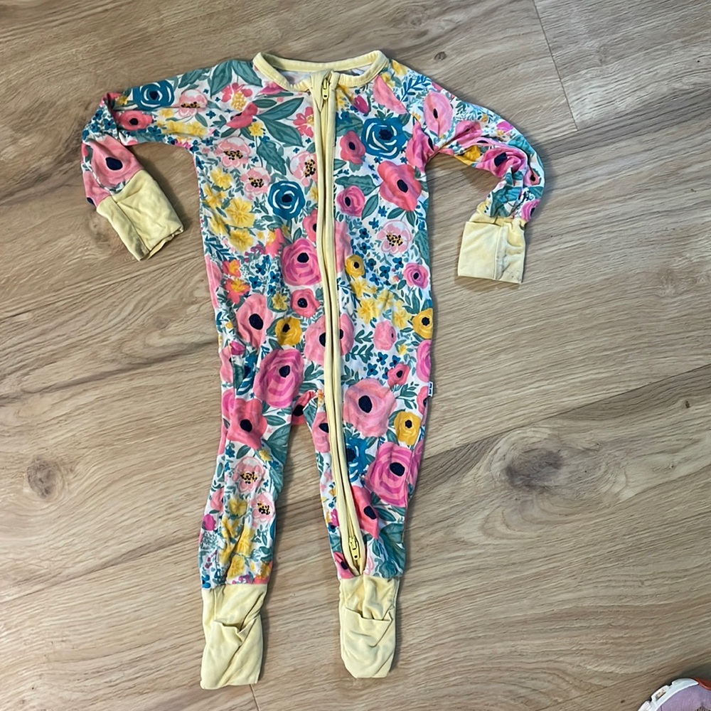 Little Sleepies garden print zippy